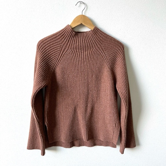 Mock turtleneck ribbed sweater - Picture 2 of 4